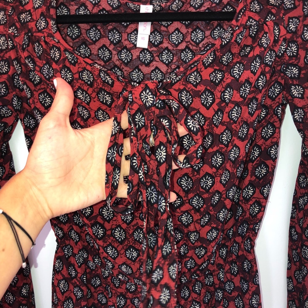 Dark red patterned romper - Picture 2 of 4